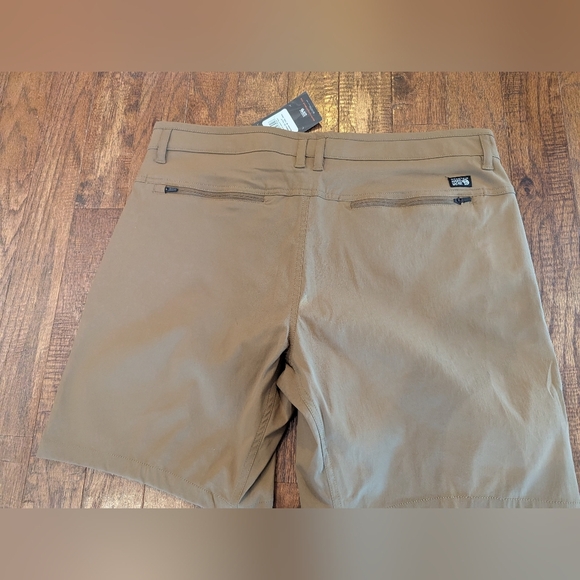 Mountain Hardwear AP Active Short Men's Size 38 New - Picture 3 of 16